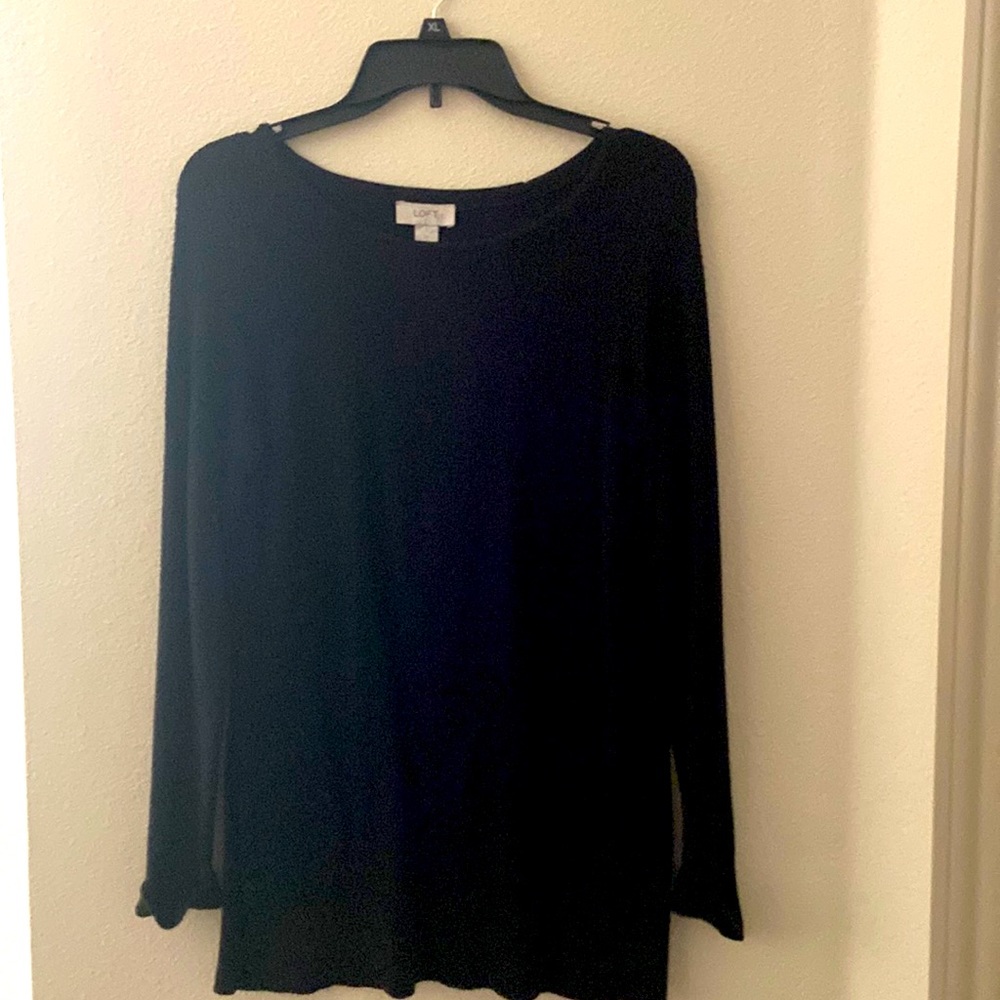 Loft medium long sleeve, black color light sweater
